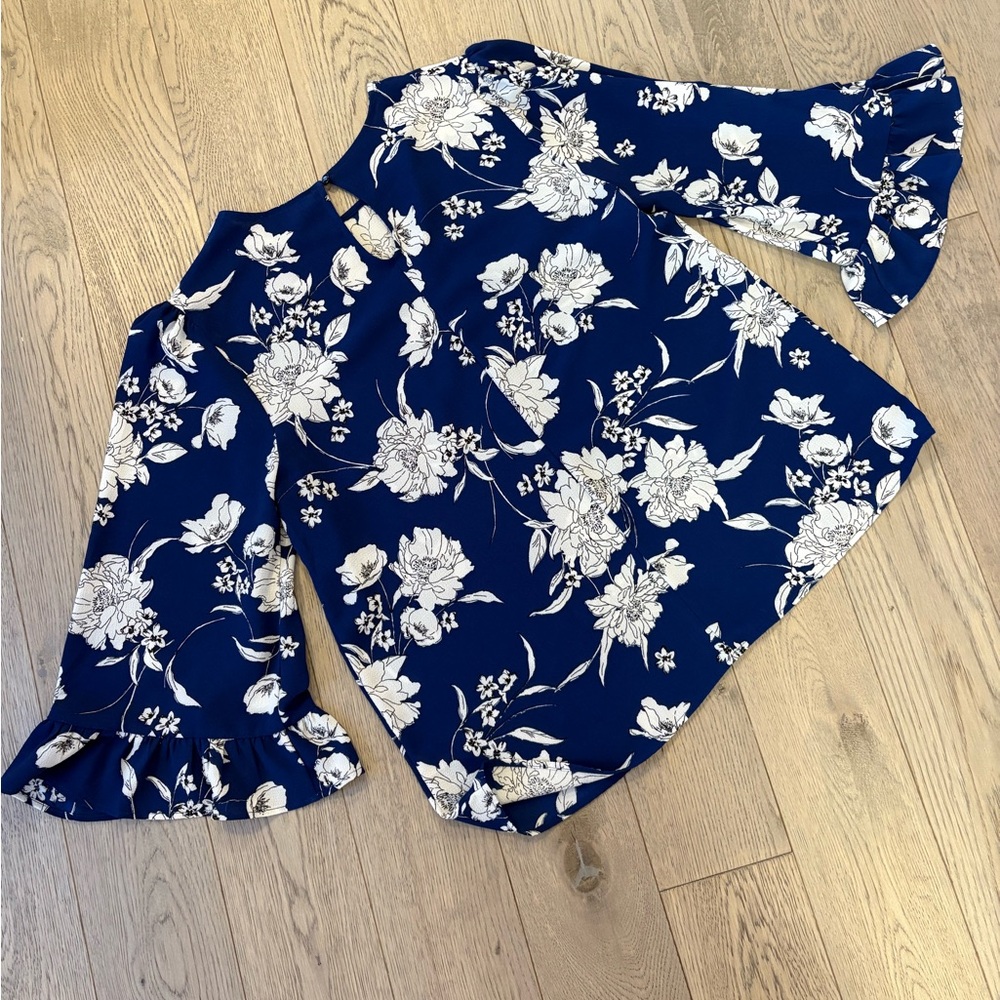Faith and Joy Navy Blue Floral Blouse - Picture 3 of 5